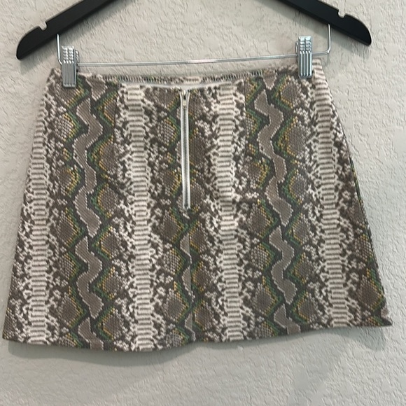 Snake print mini skirt size S - Picture 5 of 8